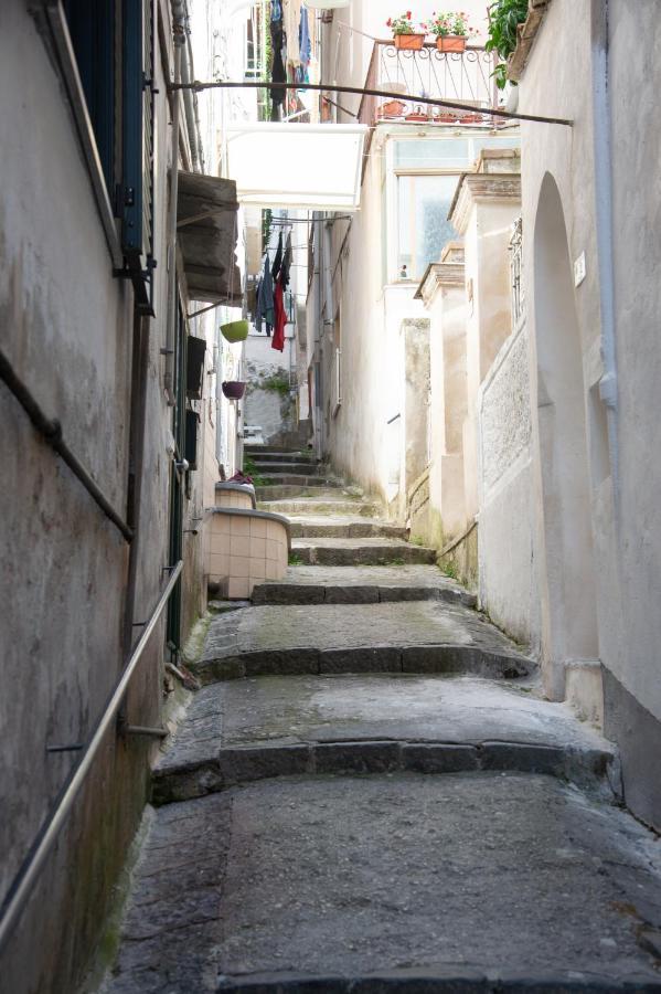 "Le Vue" Apartment Castellammare di Stabia Bagian luar foto