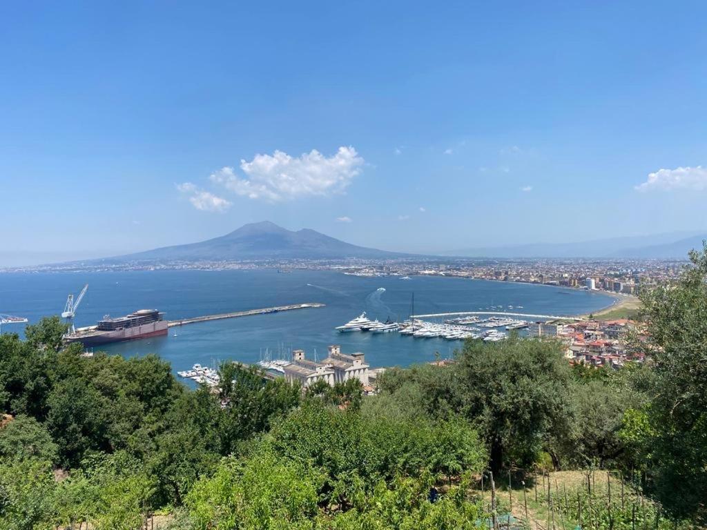 "Le Vue" Apartment Castellammare di Stabia Bagian luar foto